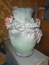 Vaso antico in ceramica