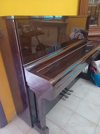 Pianoforte verticale 