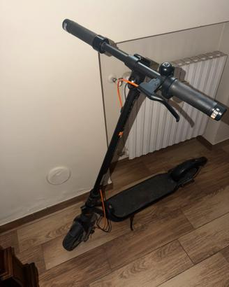 Monopattino ninebot