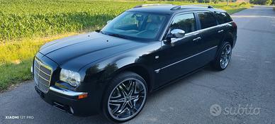 RARA Chrysler 300C (5.700 V8 340cv HEMI) AWD
