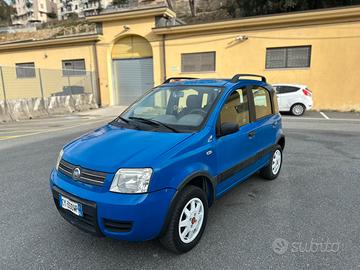 FIAT PANDA 4x4 CLIMBING
