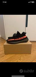 adidas Yeezy Boost 350 V2 nero rosso