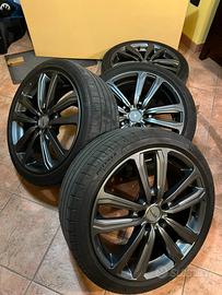 Cerchi in lega 18” 5x108 8J ET45 con gomme