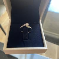 Anello oro bianco diamante