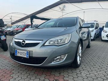 OPEL Astra Astra Sports Tourer 1.7 cdti Cosmo 12