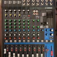 Mixer YAMAHA MG12XU
