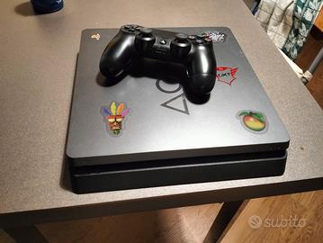 PS4 Slim grigio metallizzata 