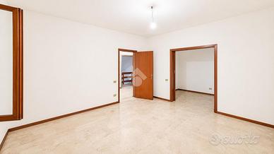UFFICIO A VILLA DEL CONTE