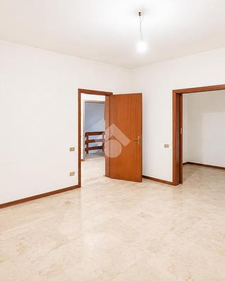 UFFICIO A VILLA DEL CONTE