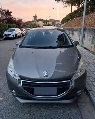 Peugeot 208 Allure 2015 Diesel