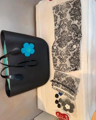 Borsa O bag completa di accessori