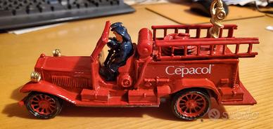 modellino neo Cepacol camion pompieri