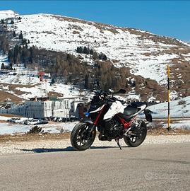 Honda Hornet 750 naked