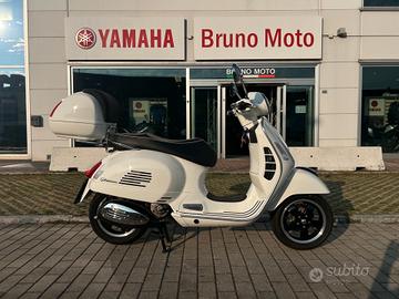 Vespa GTS 300 Super