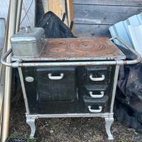 Fornello stufa a legna vecchia marca becchi