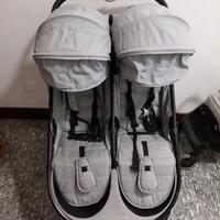 Passeggino gemellare.