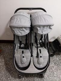 Passeggino gemellare.