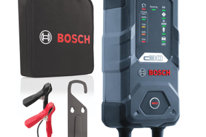 Bosch C30 Caricabatterie per Auto, 6 V - 12 V / 3,