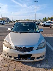 MAZDA 2 2004