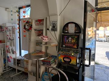 Due licenze tabacchi edicola