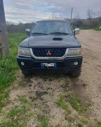 Mitsubishi pajero sport