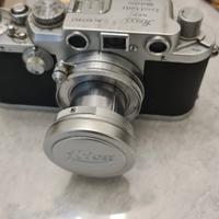 Macchina fotografica Leica IIIf con flash