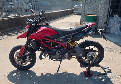 ducati hypermotard 950 
