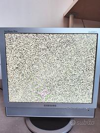 Monitor TV Samsung SyncMaster 741 mp