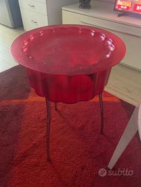 tavolino rosso