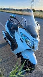 Burgman 400 Lux bianco met 