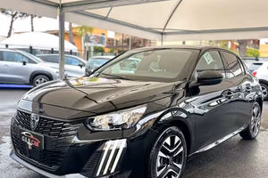 Peugeot 208 PureTech 1.2 benzina 100 cv Stop&Start