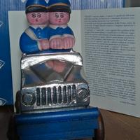 "Trazo" Auto di  polizia 