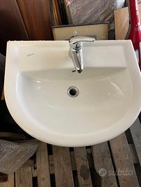 Lavabo bagno Dolomite con rubinetteria Cisal