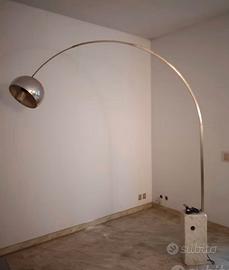 Lampada arco Flos