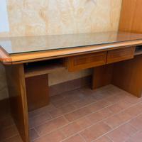 Scrivania ufficio