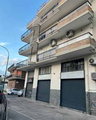 Locale commerciale/ Studio