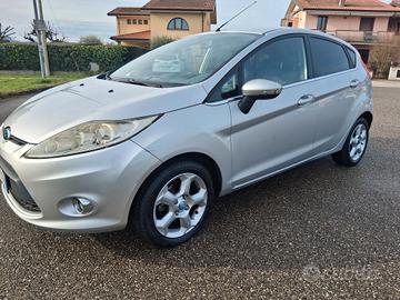 Ford Fiesta 1.4 5 porte Bz.- GPL Titanium