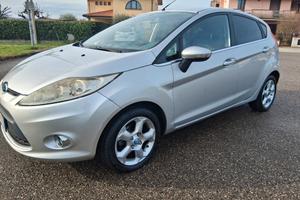 Ford Fiesta 1.4 5 porte Bz.- GPL Titanium