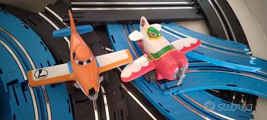 Pista grande con 2 aerei Disney 