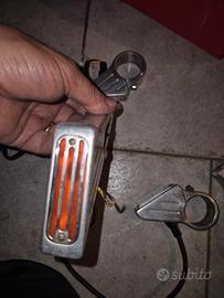 Frecce DPM stile Harley e piastre sterzo larghe