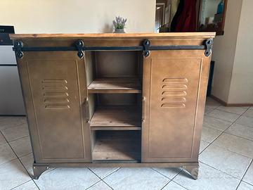 Madia stile industriale