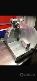 Affettatrice professionale 230v