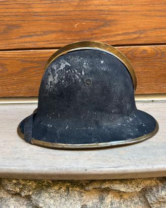 Antico elmetto cappello vigili urbani polizia