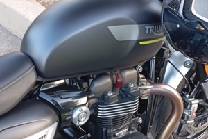 Triumph spid twin