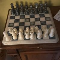 Scacchiera in pietra