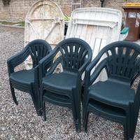 tavoli sedie e sdraie 