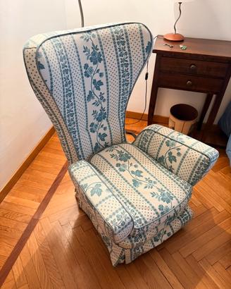 Poltroncine particolari con seduta bassa