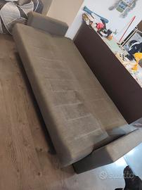 DIVANO LETTO GRATIS