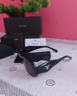 Occhiali prada neri classici