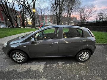 Fiat punto buone condizioni Milano sud